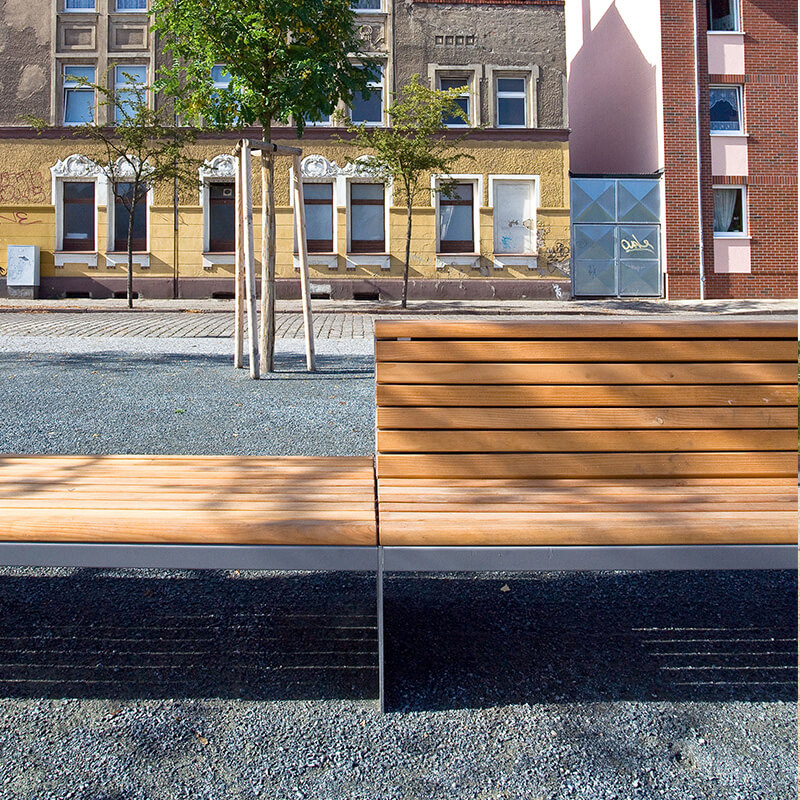 Hahn Hertling von Hantelmann - Stadtplatz Rathenow Nord, Rathenow © Lichtschwärmer Hahn Hertling von Hantelmann - Stadtplatz Rathenow Nord, Rathenow © Lichtschwärmer