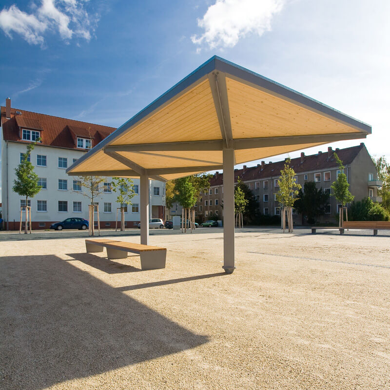 Hahn Hertling von Hantelmann - Stadtplatz Rathenow Nord, Rathenow © Lichtschwärmer Hahn Hertling von Hantelmann - Stadtplatz Rathenow Nord, Rathenow © Lichtschwärmer