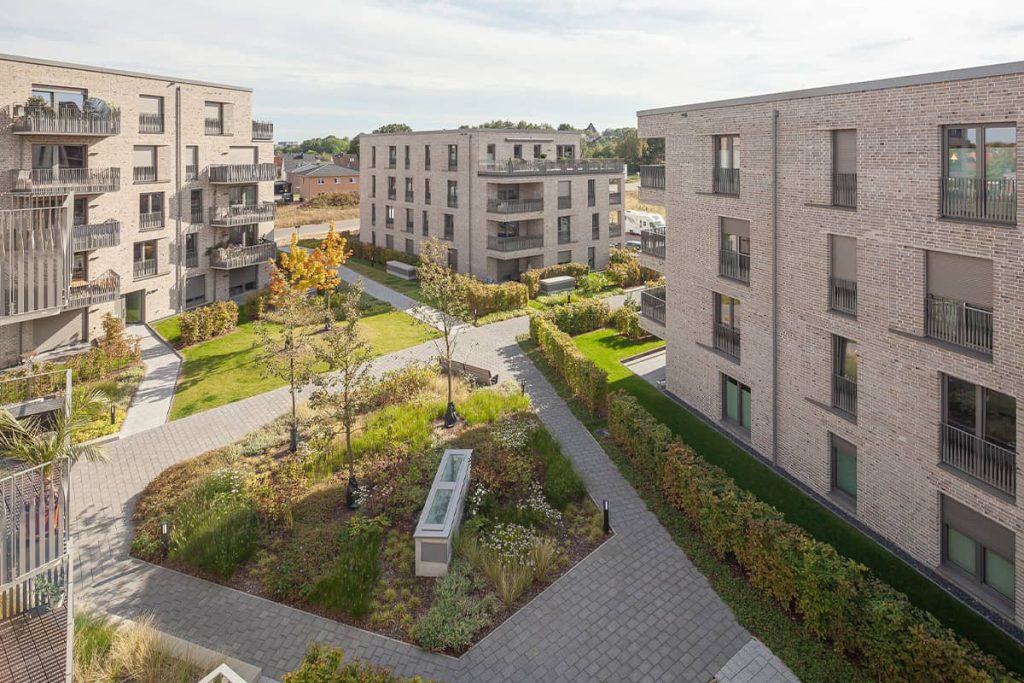 Gartenlandschaft Wohnungsneubau Giselbertstraße (c)sebastianglombik Gartenlandschaft Wohnungsneubau Giselbertstraße (c)sebastianglombik